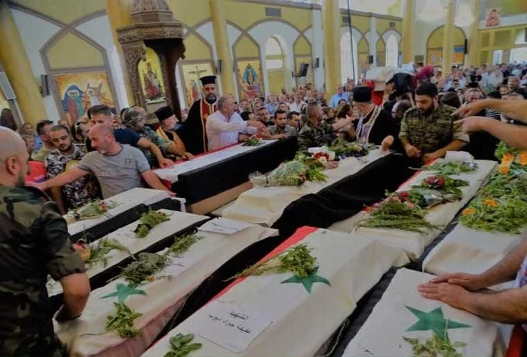 Μαύρη μέρα για την Ορθοδοξία στη Συρία – Θάβει 5 παιδιά και άλλους 4 πολίτες που σκότωσαν οι τρομοκράτες στη Mahardah